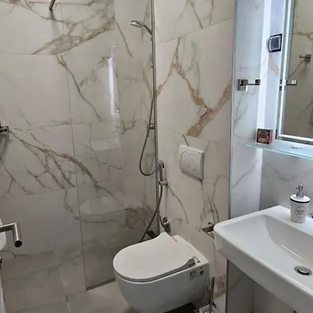 Royal Terrace Konjic Apartment *